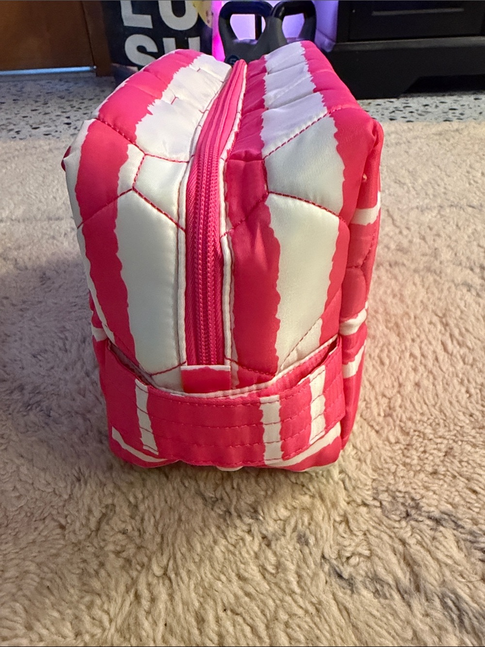 lug magenta stripe Bumper Cosmetic Case - Picture 2 of 7